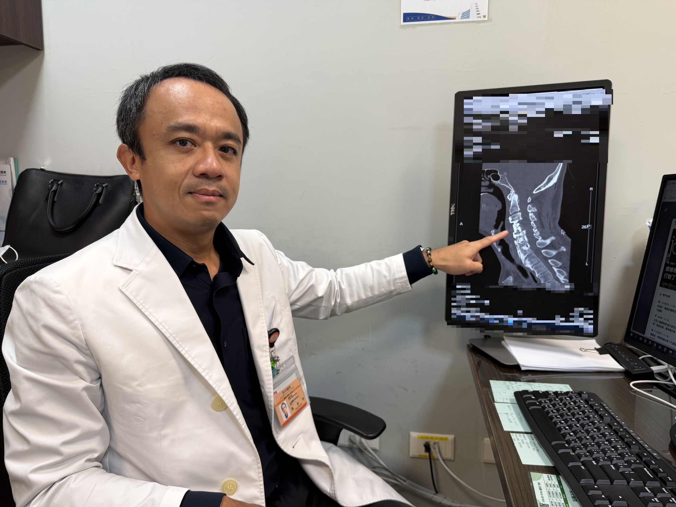花百萬治療頸椎無效 港男跨海求助長安醫院。顯微手術拆舊換新精準減壓 隔日下床痛楚全消!